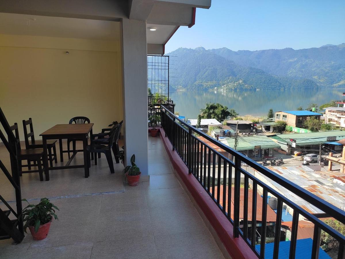 Hotel Green Hill View Pokhara Exteriör bild